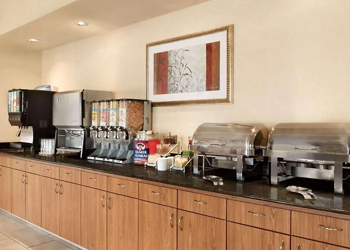 Country Inn & Suites By Radisson, Chanhassen, Mn